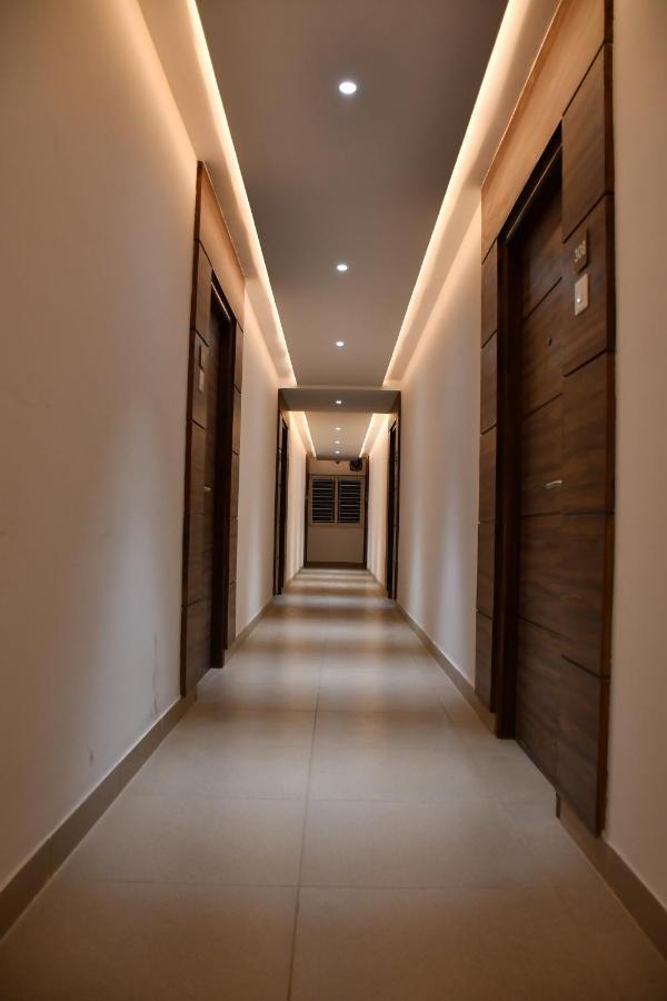 Adhikrishna Arcade Hotel Erode Exterior foto