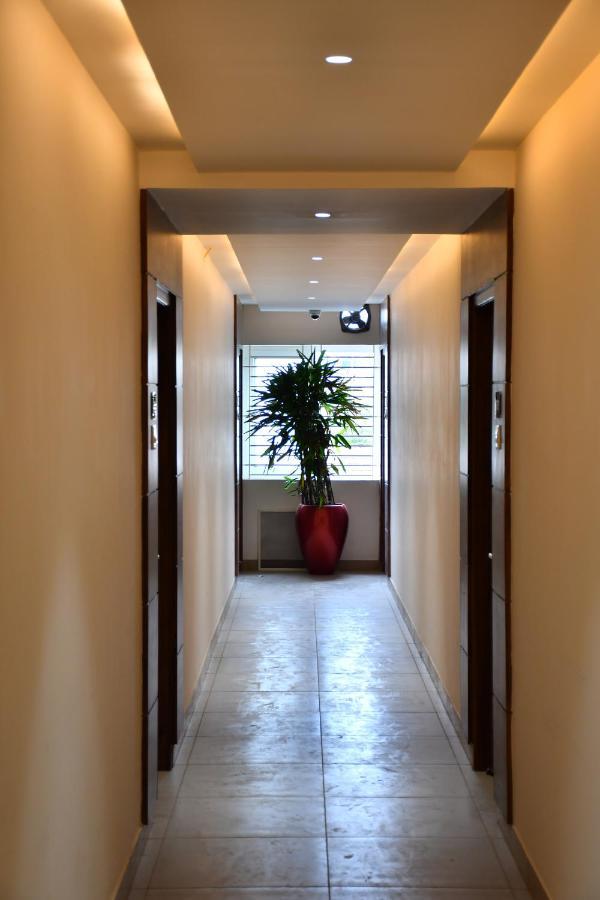 Adhikrishna Arcade Hotel Erode Exterior foto